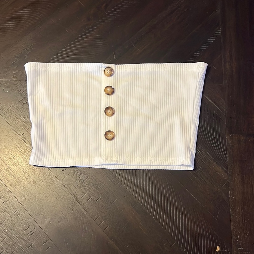White crop top
